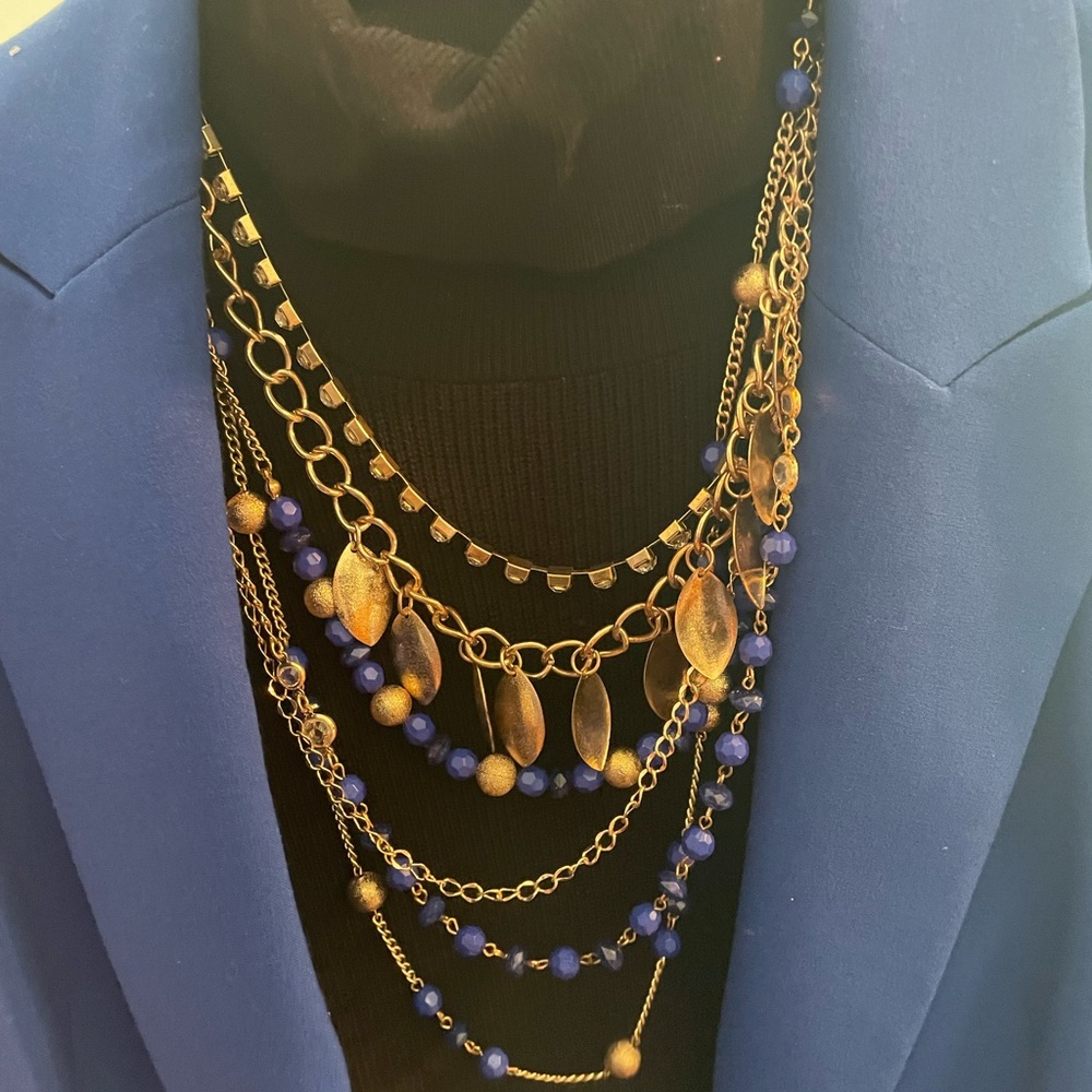 Multi layered necklace.